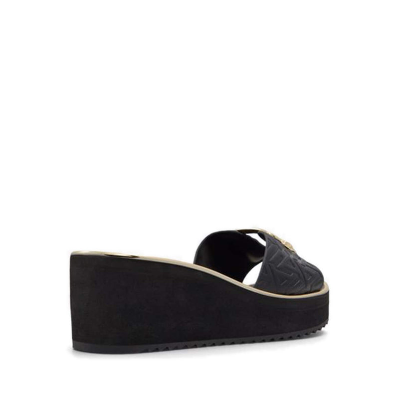 Onayllan Beach Sandals - Black