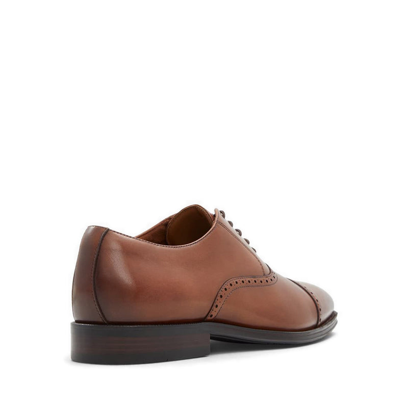 Cunningham Men's Brogue Lace-Up Dress Shoe - Cognac