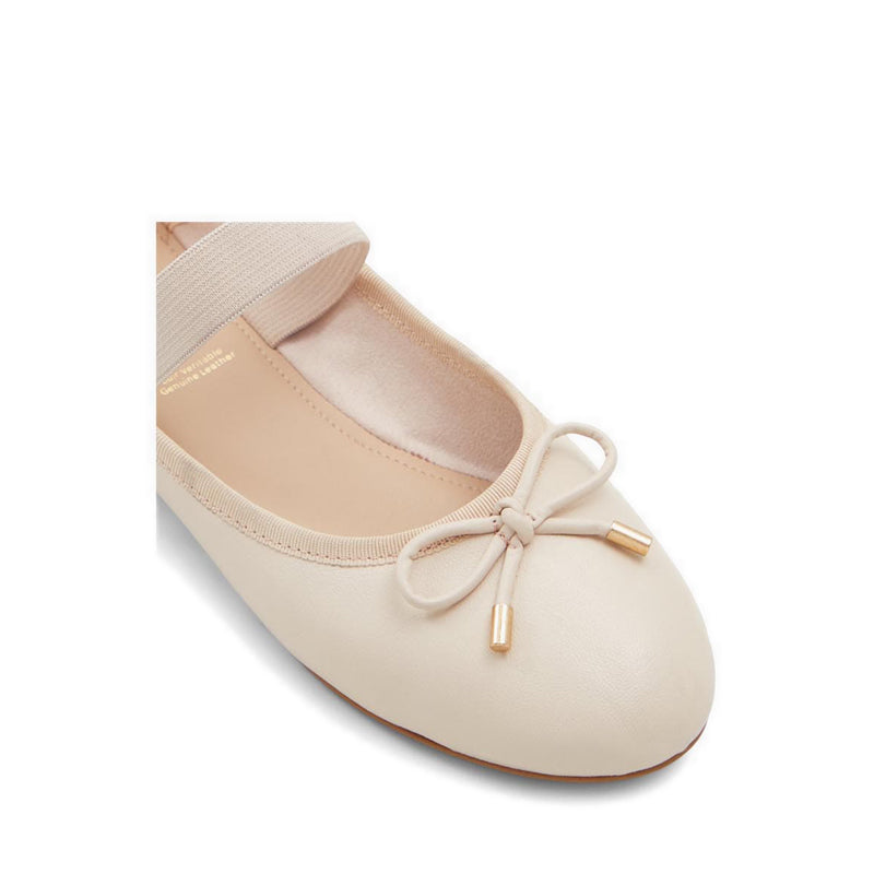 Yuji Women's Ballerinas - Beige