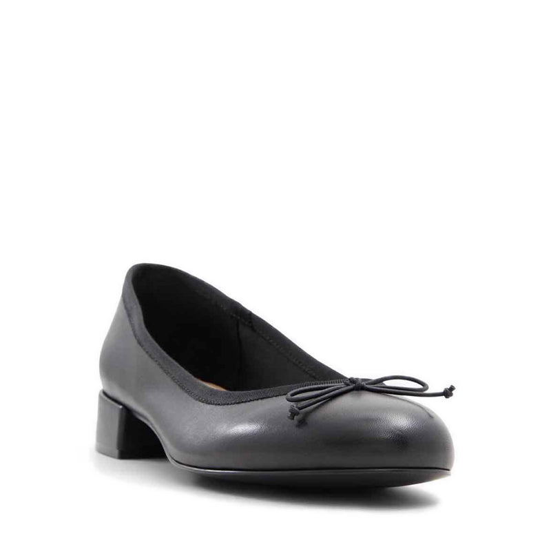 Aliette Women's Ballet Flats - Black