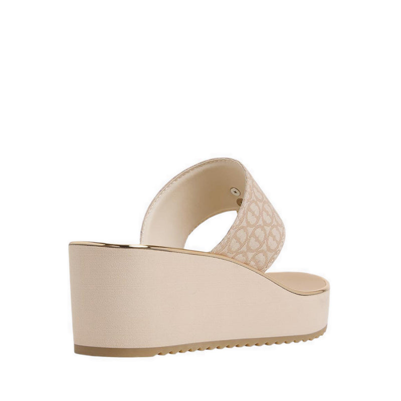 Penelopy Women's Beach Sandals - Cream
