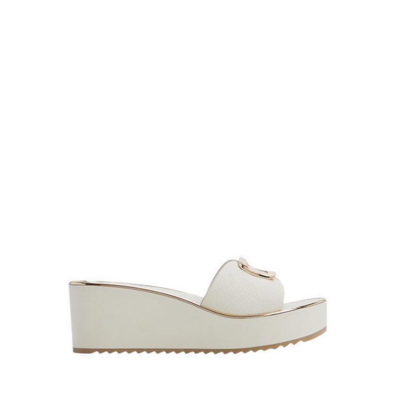 Menhaden Women's Beach Sandals - White/Bone