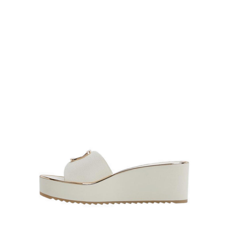 Menhaden Women's Beach Sandals - White/Bone