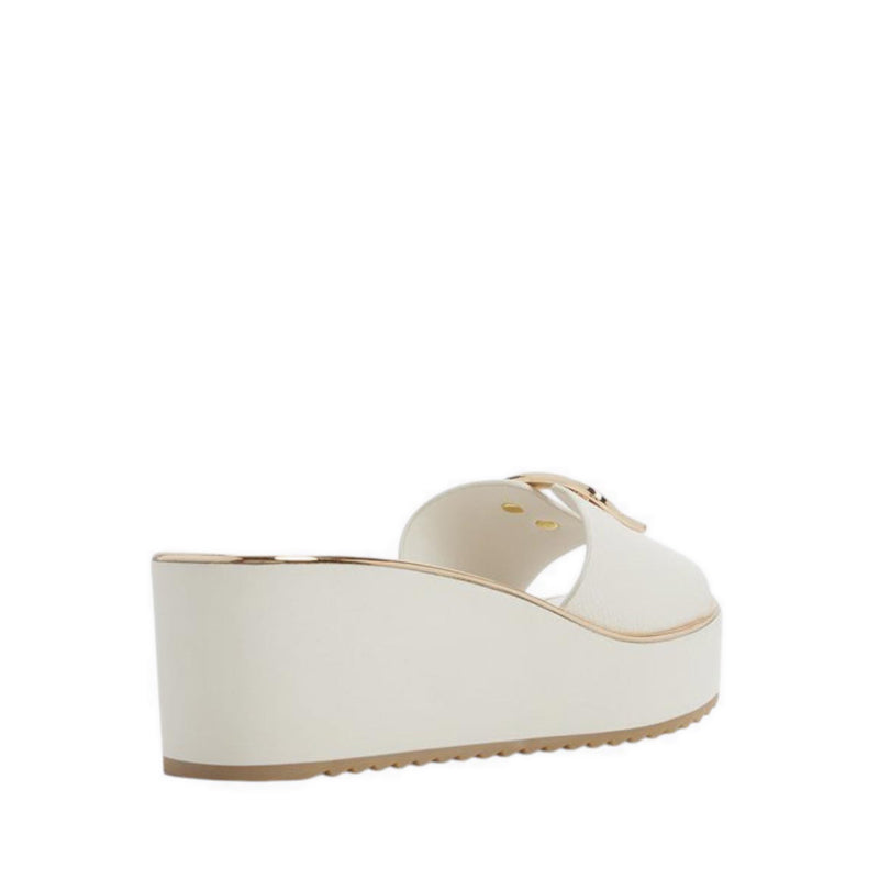 Menhaden Women's Beach Sandals - White/Bone